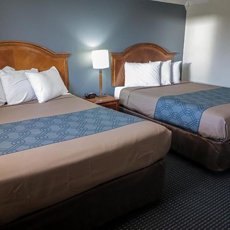 University Inn & Suites San Antonio Eksteriør billede