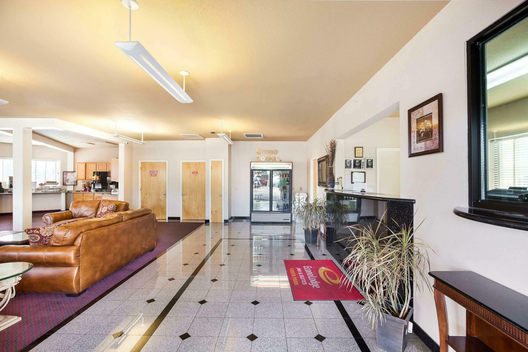 University Inn & Suites San Antonio Eksteriør billede