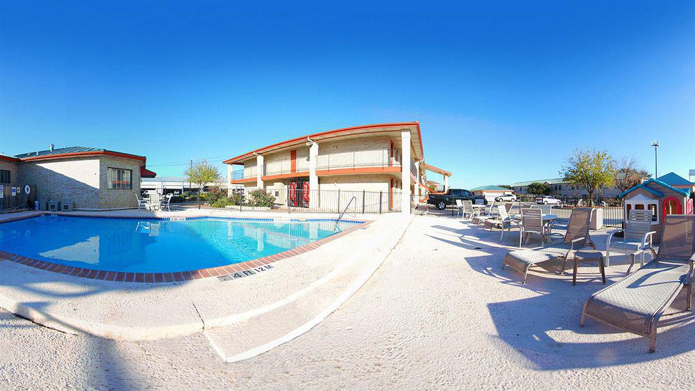 University Inn & Suites San Antonio Eksteriør billede