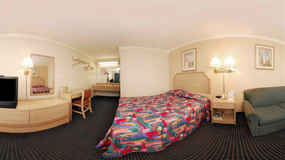 University Inn & Suites San Antonio Værelse billede