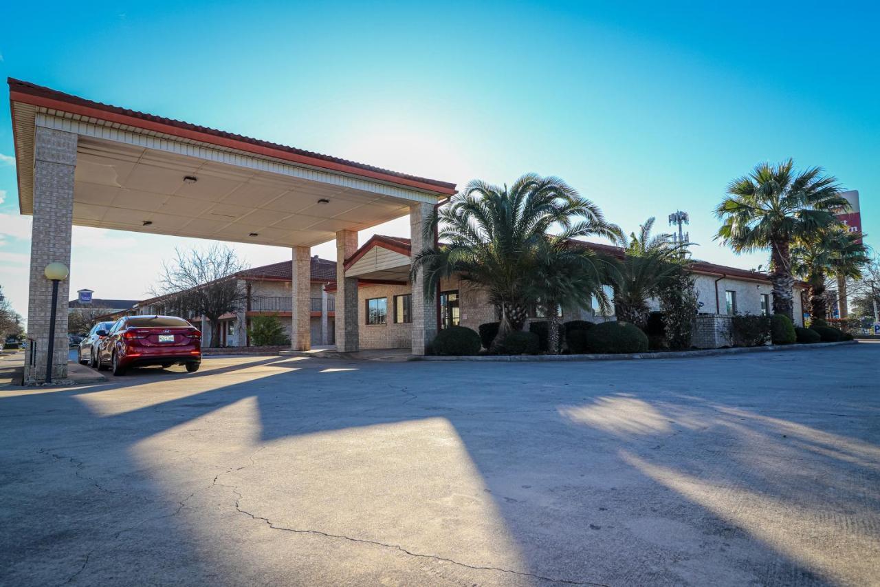University Inn & Suites San Antonio Eksteriør billede
