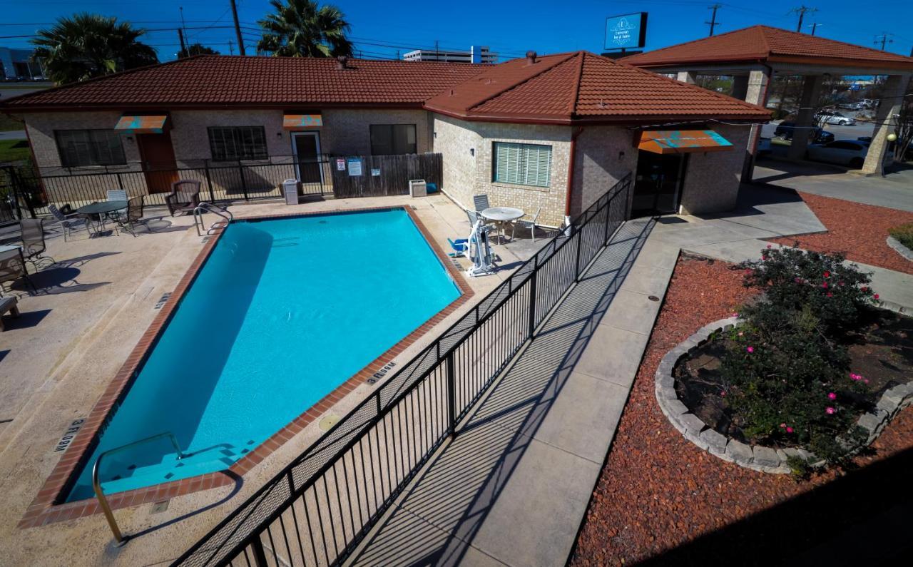 University Inn & Suites San Antonio Eksteriør billede